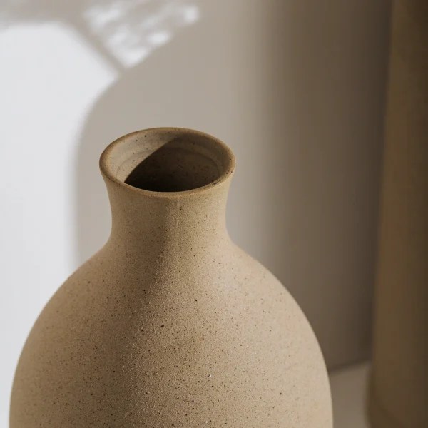 Custom Matte Terracotta Flower Vases6