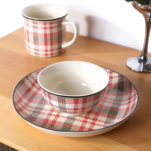 Custom Christmas Plaid Dinnerware7