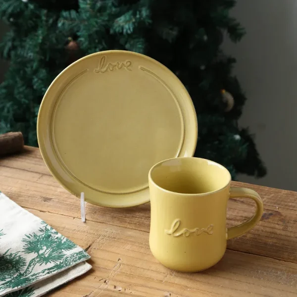 Рождественская посуда на заказ с тисненым мотивом "Сердце и любовь "3