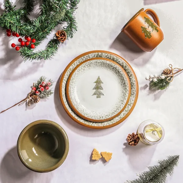 Custom Christmas Tree Tableware1
