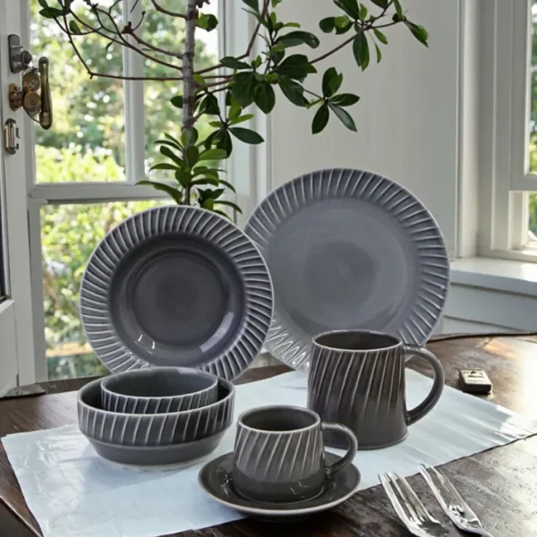 Custom Modern Dinnerware Sets5