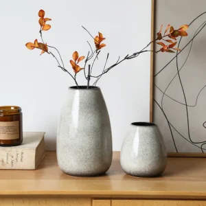 Custom Ceramic Flower Vase with Color Variations6