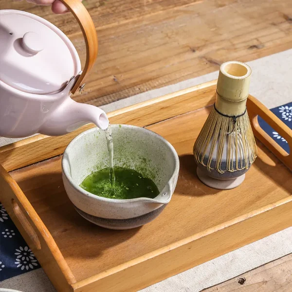 特注抹茶碗と竹製泡立て器セット2