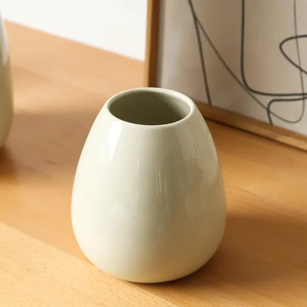 Custom Milky White Flower Vase3