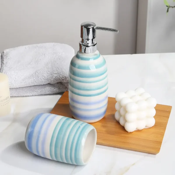Custom Striped Bathroom Set5