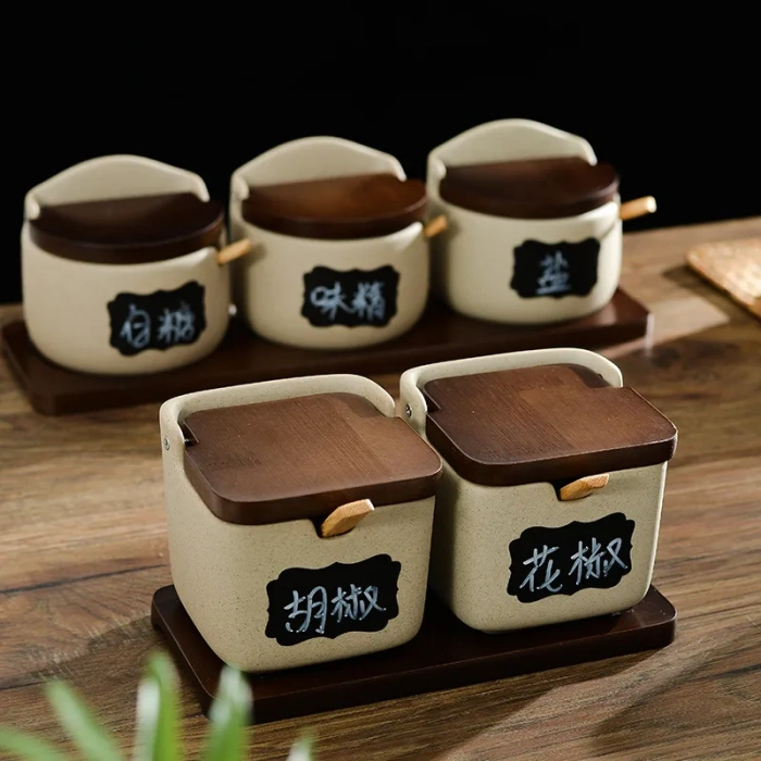 Lot de pots à épices en céramique personnalisés avec couvercle en bambou et plateau 3