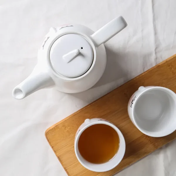 Custom Ceramic Tea Set Abstract Face Design with 3D Relief Mugs9