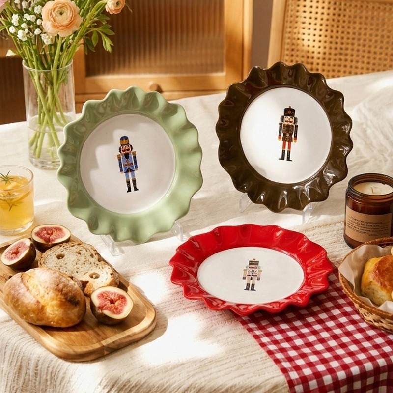 Wholesale Scalloped Plates (1)