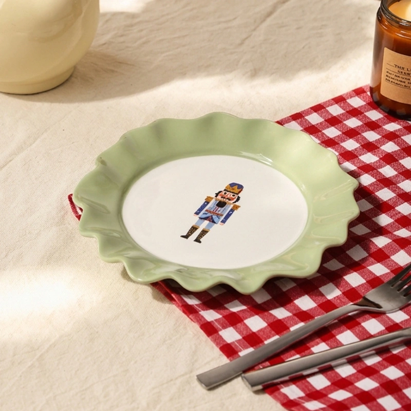 Wholesale Scalloped Plates (2)